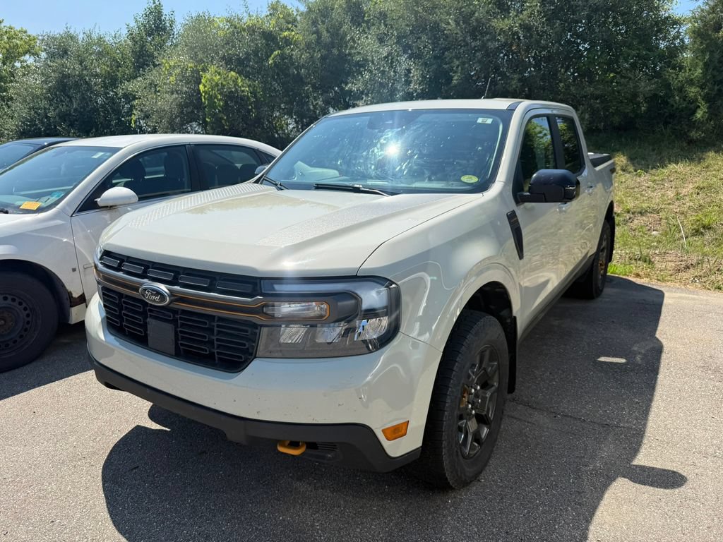 Certified 2024 Ford Maverick Tremor w/ Tremor Off-Road Package AWD/4WD image 4