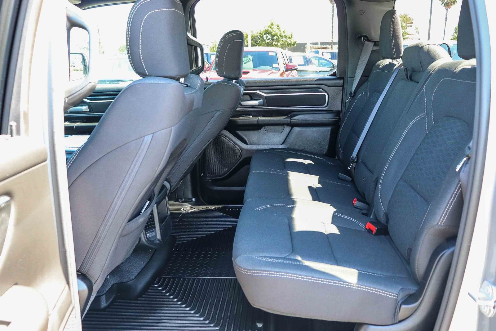 Used 2025 RAM 1500 Big Horn AWD/4WD image 17