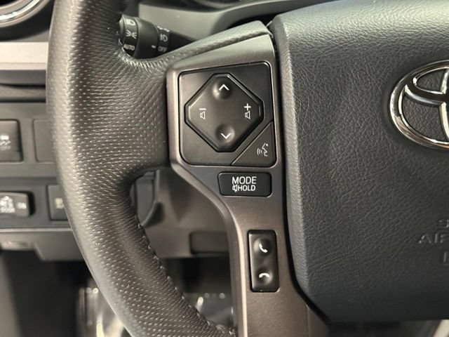 Used 2020 Toyota Tacoma TRD Sport w/ TRD Premium Sport Package AWD/4WD image 21