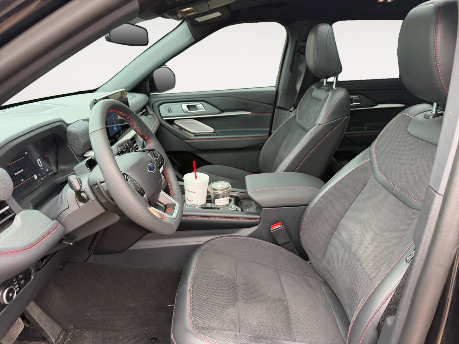 Certified 2026 Ford Explorer ST AWD/4WD image 9