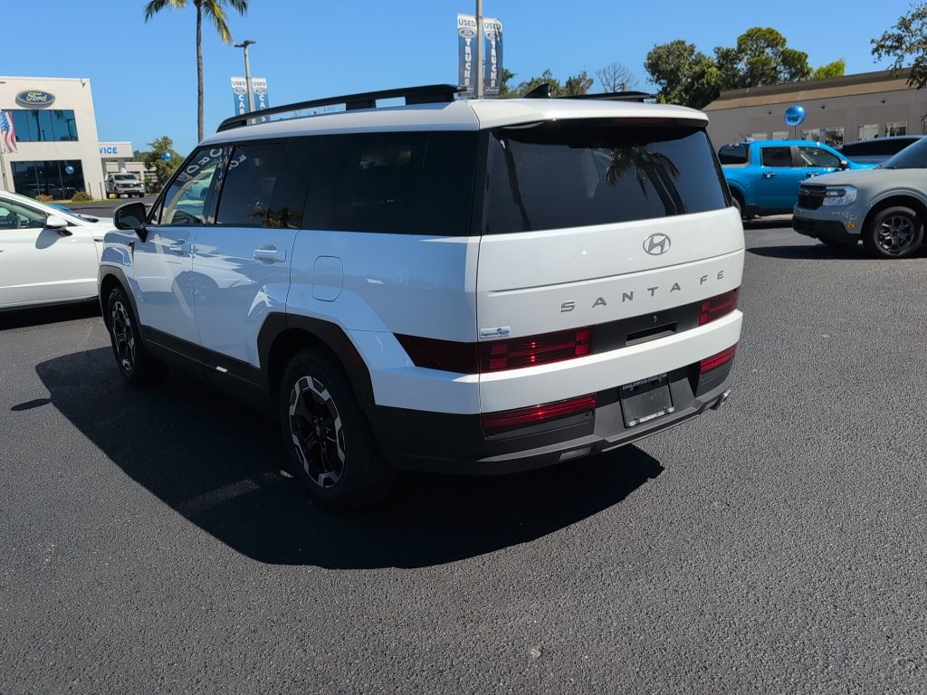 Used 2026 Hyundai Santa Fe SEL FWD image 5