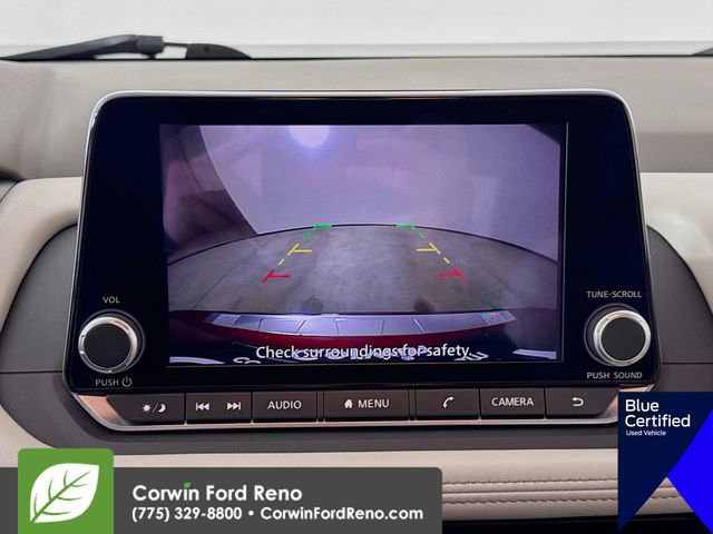 Used 2024 Nissan Rogue SV image 17