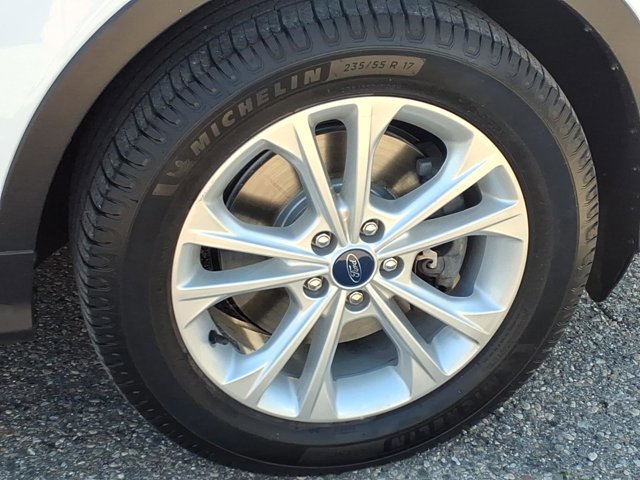 Certified 2019 Ford Escape SEL AWD/4WD image 18