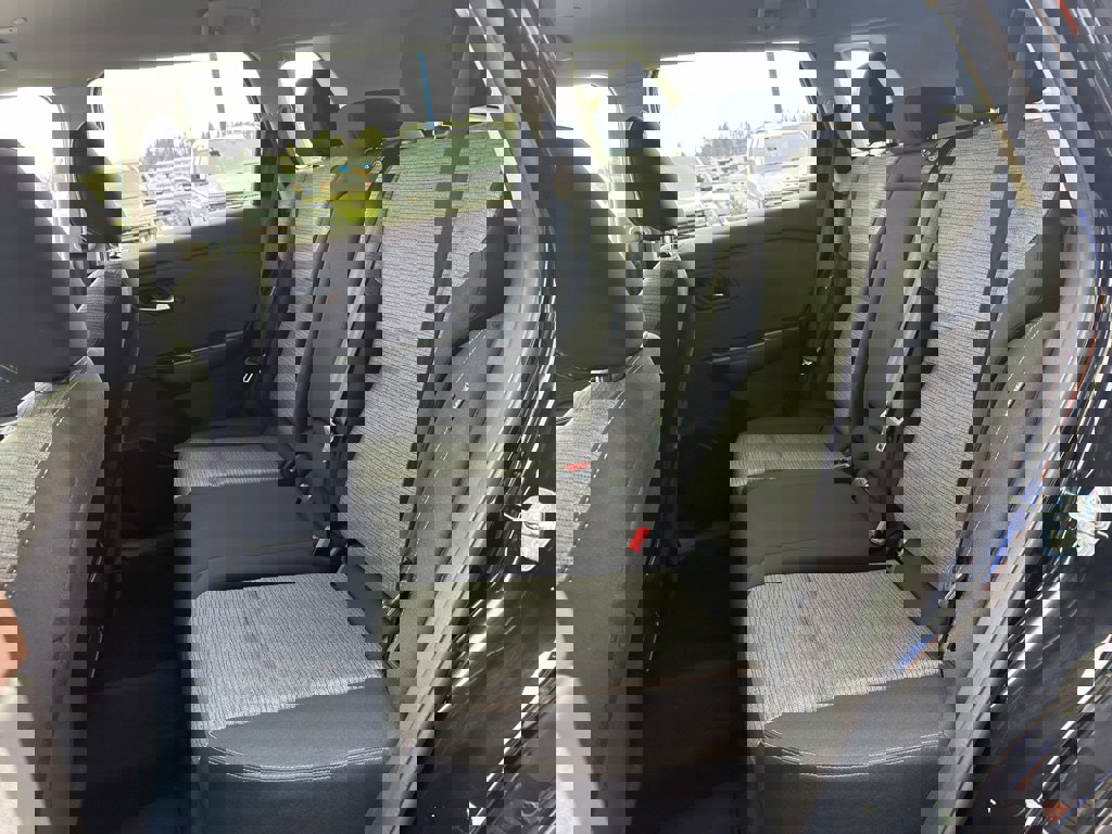 Used 2023 Nissan Rogue SV image 30