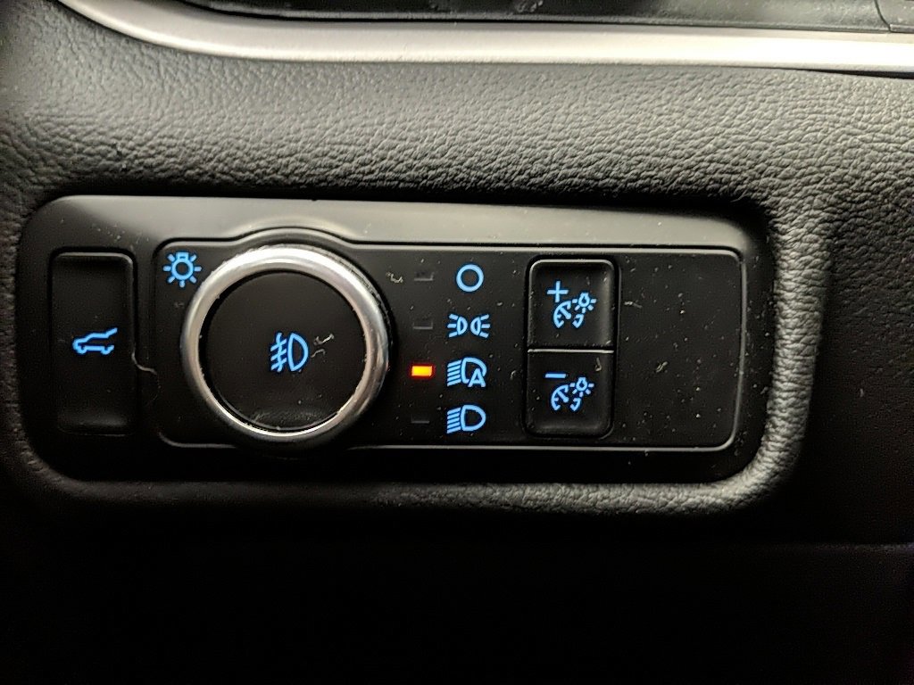 Certified 2023 Ford Explorer XLT w/ Equipment Group 202A image 26