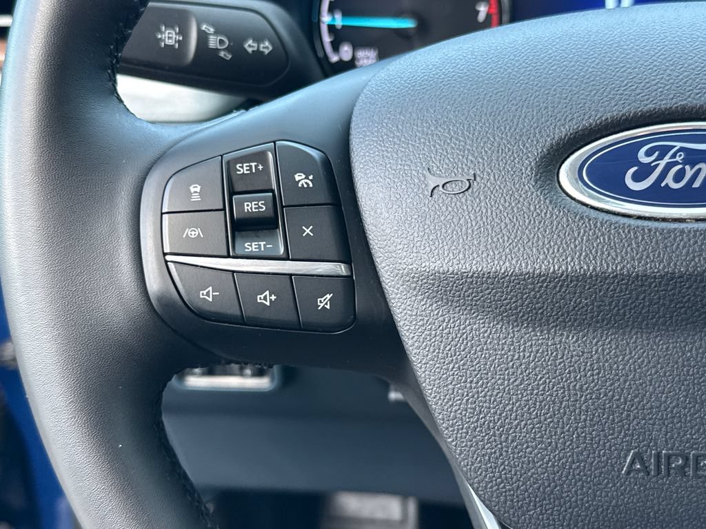 Certified 2024 Ford Maverick Lariat w/ FX4 Off-Road Package AWD/4WD image 17