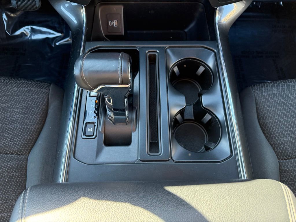 Certified 2022 Ford F150 XLT w/ Equipment Group 302A High image 17