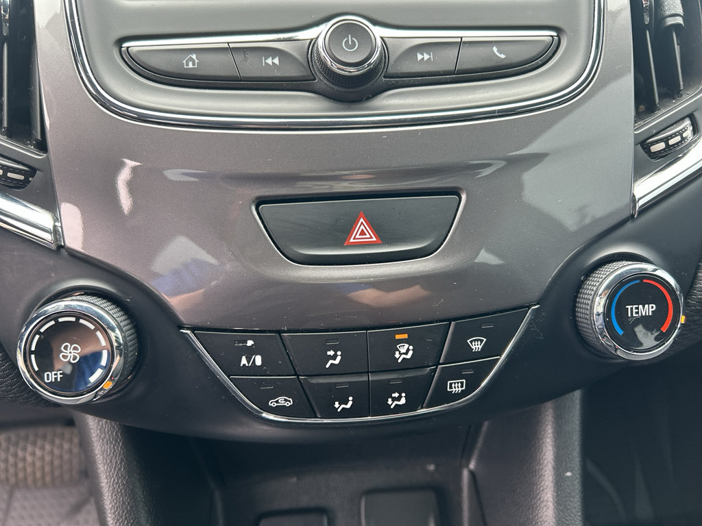 Used 2019 Chevrolet Cruze LS w/ LS Convenience Package FWD image 21