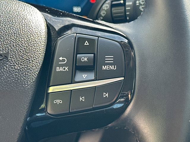 Certified 2025 Ford Escape Platinum AWD/4WD image 30