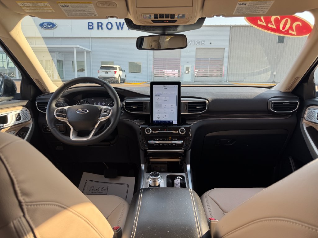 Certified 2023 Ford Explorer Limited w/ Limited Technology Package AWD/4WD image 25