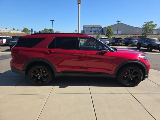 Certified 2023 Ford Explorer ST w/ Equipment Group 401A AWD/4WD image 6