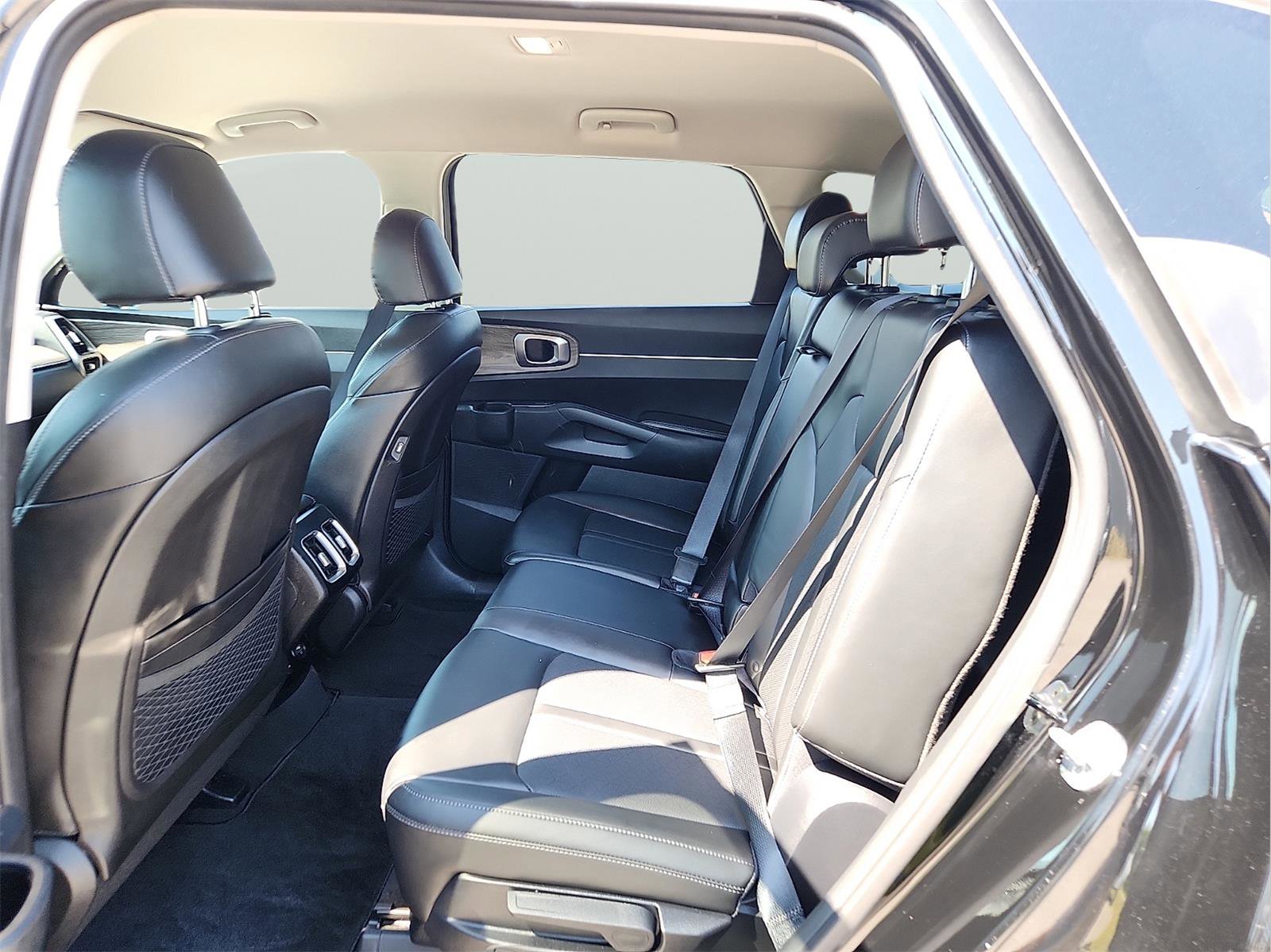 Used 2022 Kia Sorento S AWD/4WD image 8