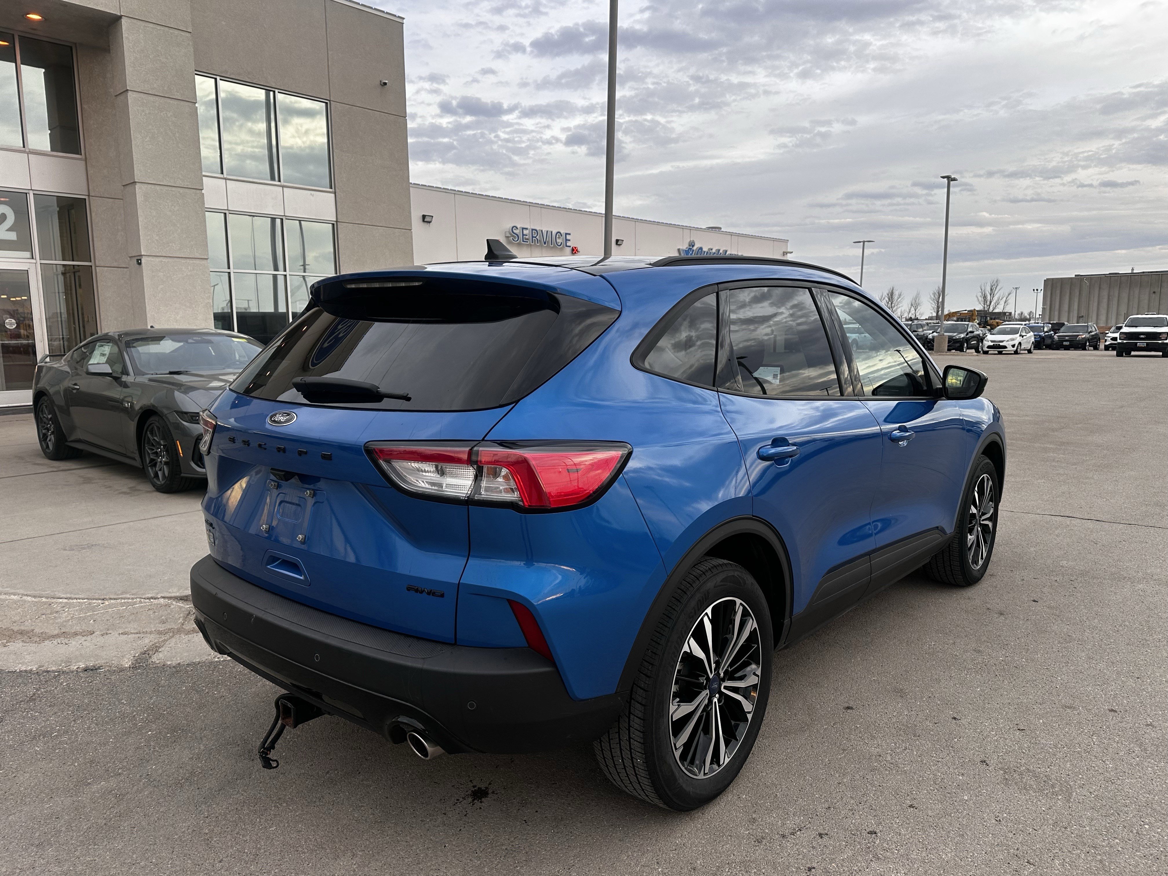 Certified 2021 Ford Escape SEL w/ SEL Stealth AWD Package image 3