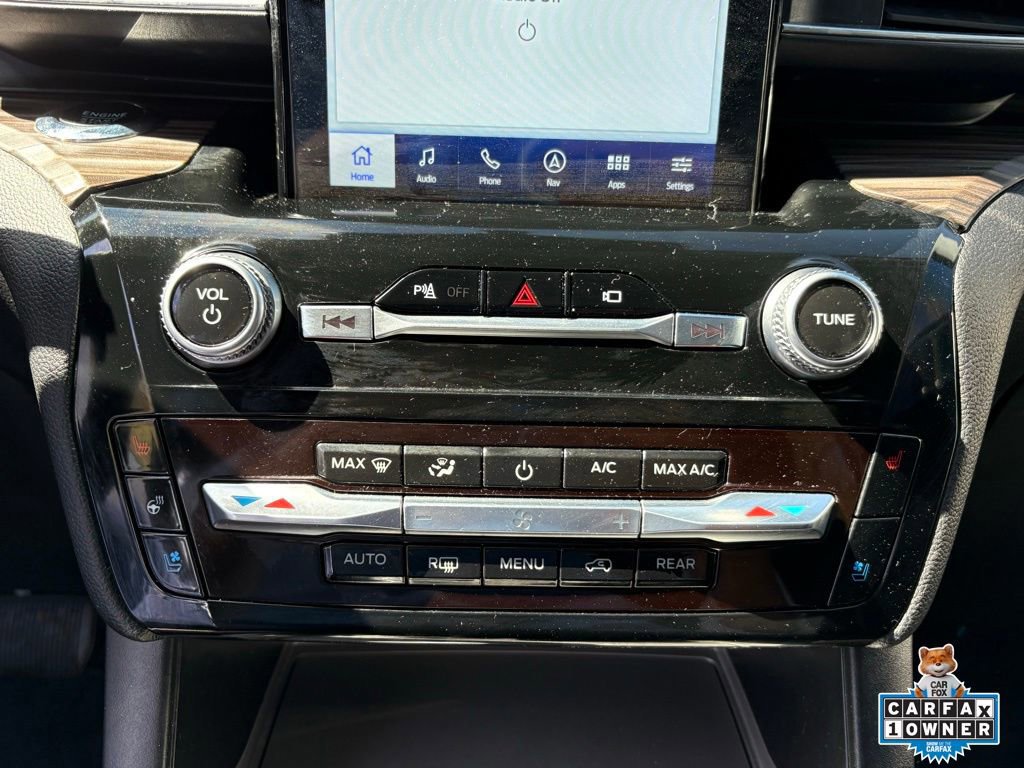 Certified 2023 Ford Explorer Limited w/ Limited Technology Package image 18