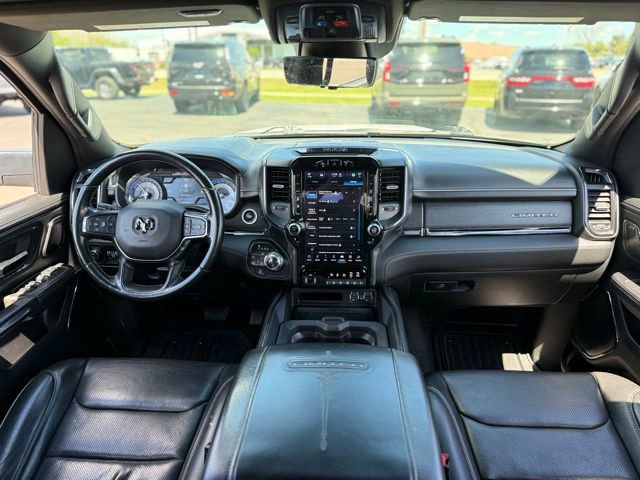 Used 2022 RAM 1500 Limited AWD/4WD image 2