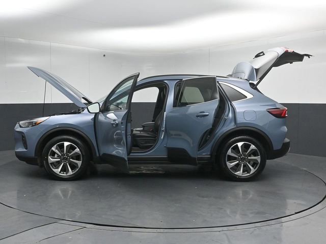 Certified 2025 Ford Escape Platinum AWD/4WD image 55