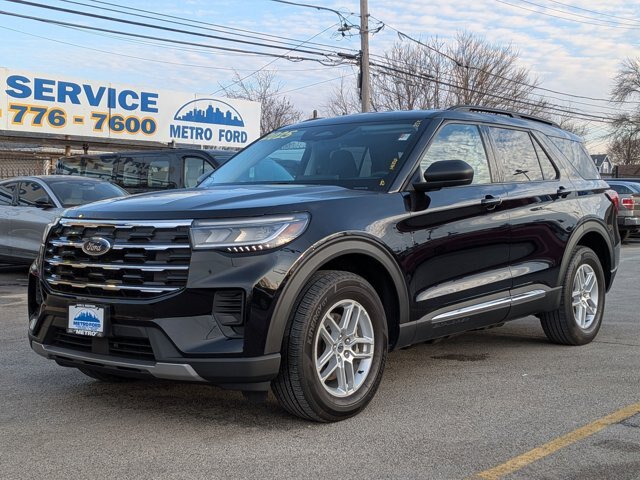 Certified 2025 Ford Explorer Active AWD/4WD image 8