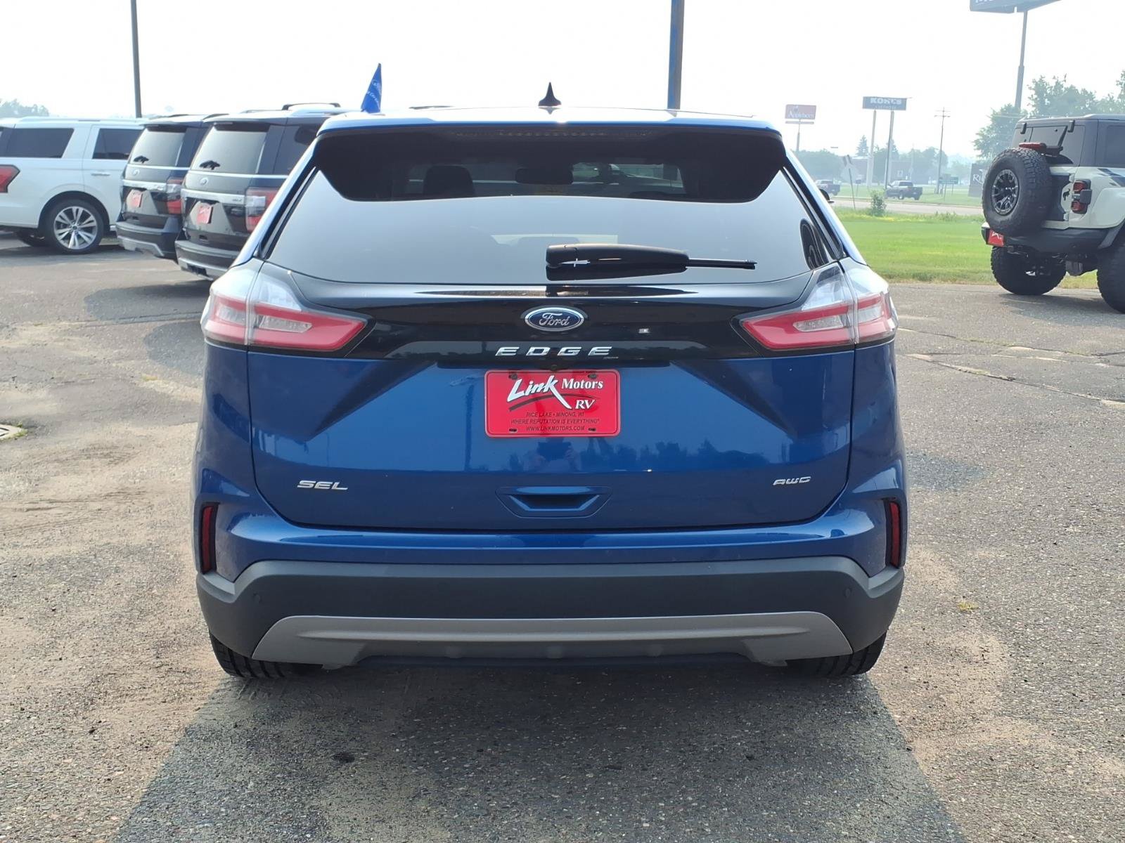 Certified 2024 Ford Edge SEL AWD/4WD image 4