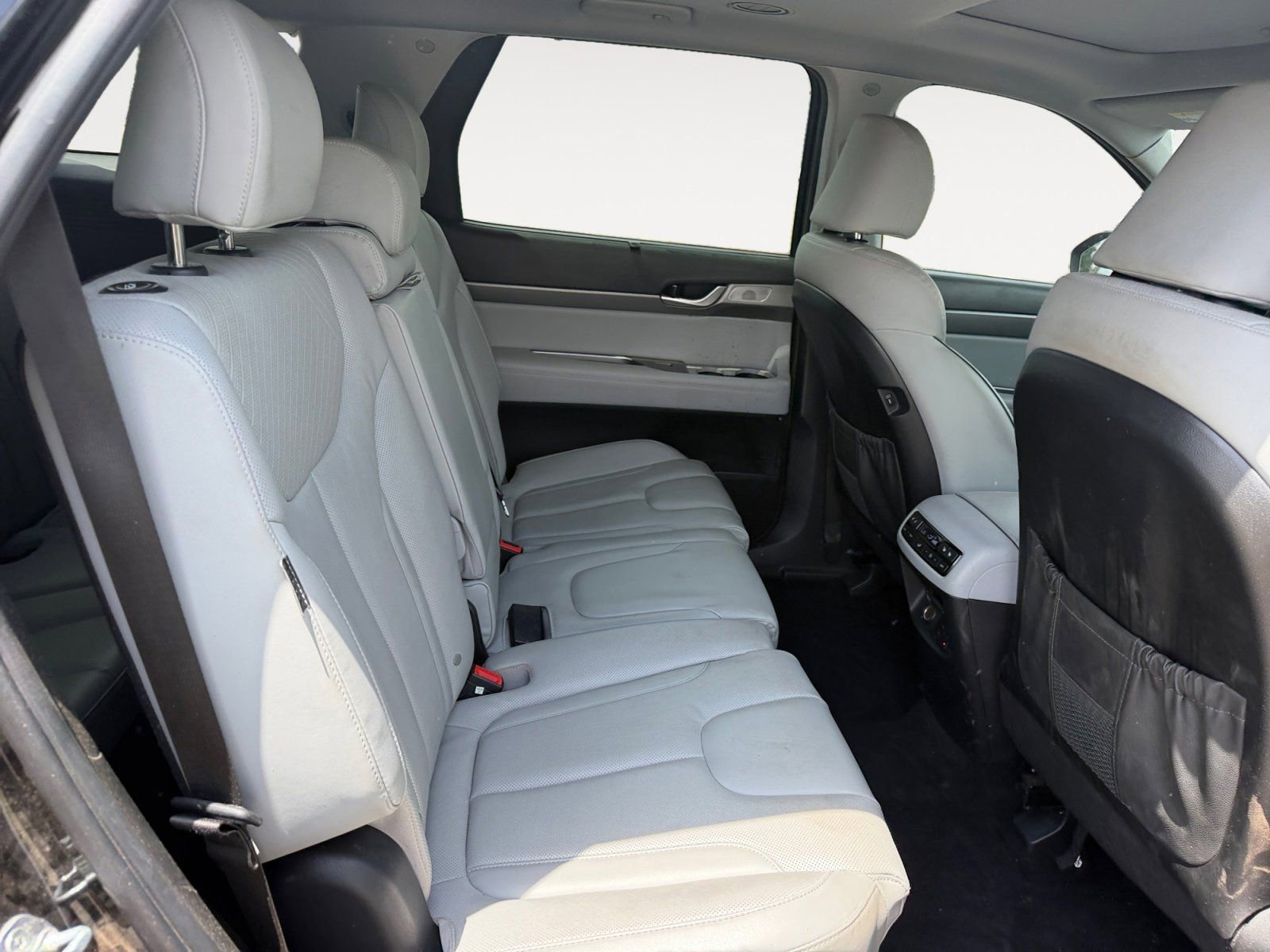 Used 2024 Hyundai Palisade SEL FWD image 13