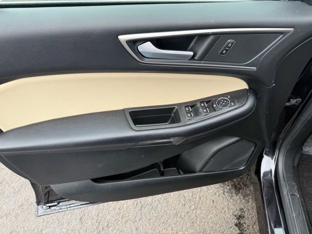 Certified 2022 Ford Edge SEL w/ Convenience Package AWD/4WD image 19