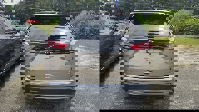 Certified 2021 Ford Edge SEL w/ Convenience Package image 3