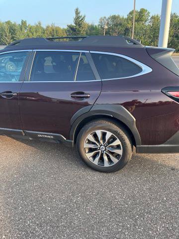 Used 2024 Subaru Outback Limited XT AWD/4WD image 5
