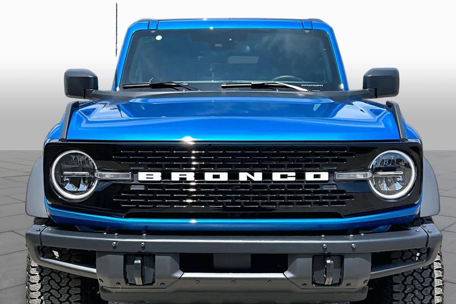 Certified 2025 Ford Bronco Big Bend w/ Black Diamond Package AWD/4WD image 4