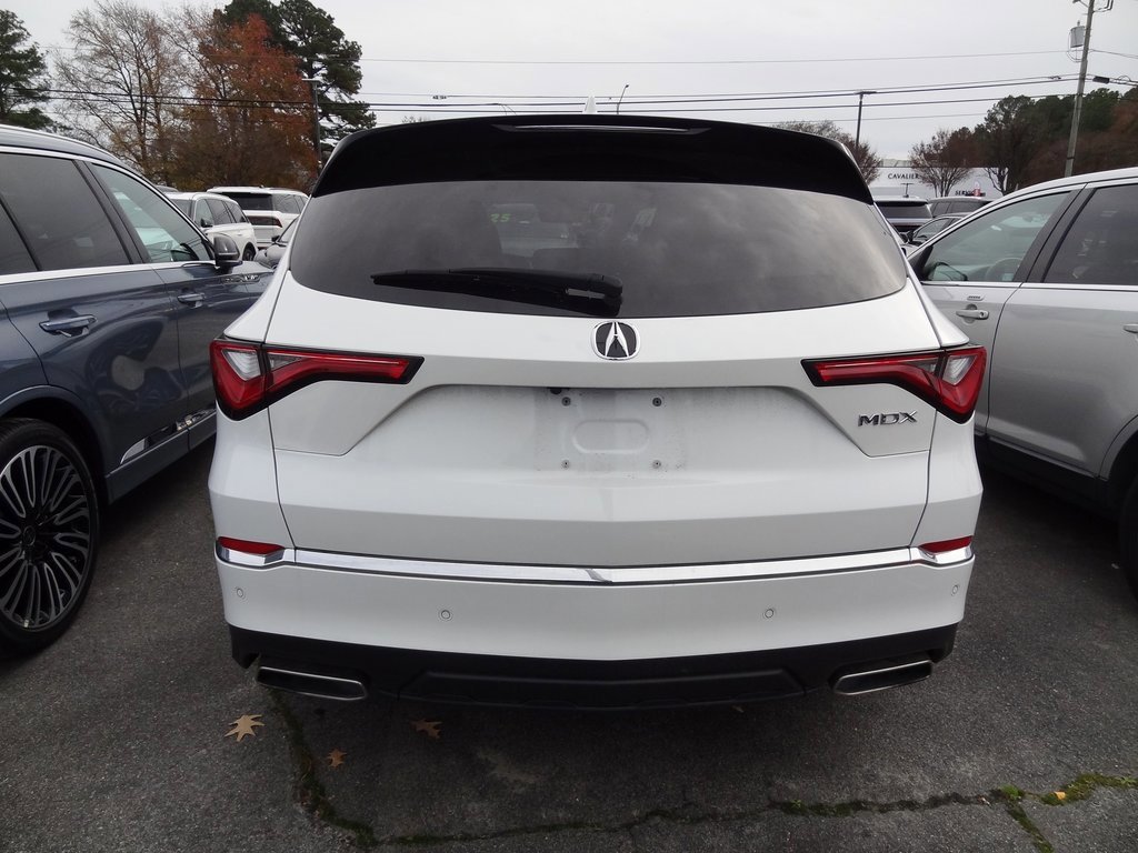 Used 2023 Acura MDX FWD w/ Technology Package image 3