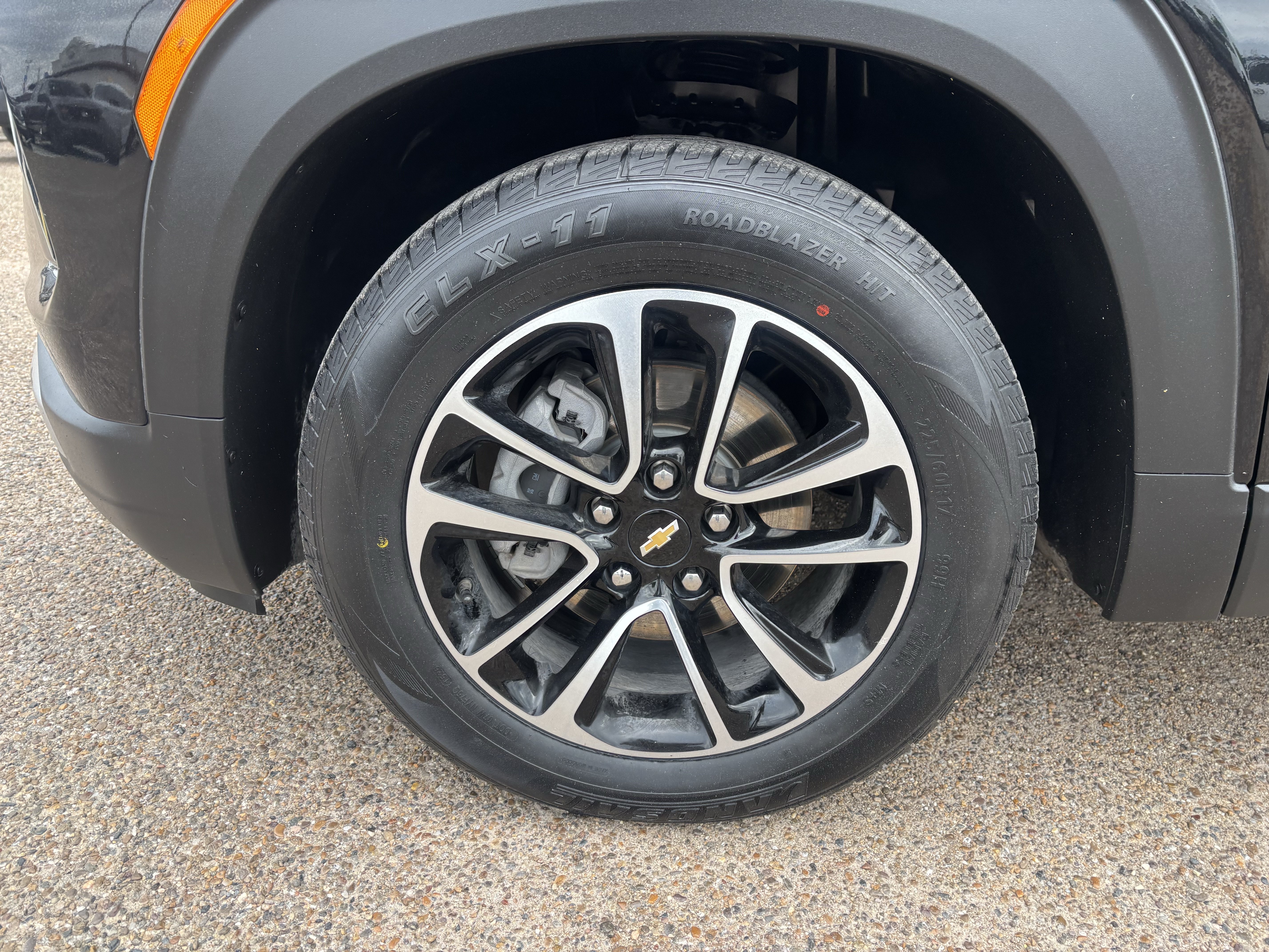 Used 2025 Chevrolet TrailBlazer LT w/ Convenience Package FWD image 7