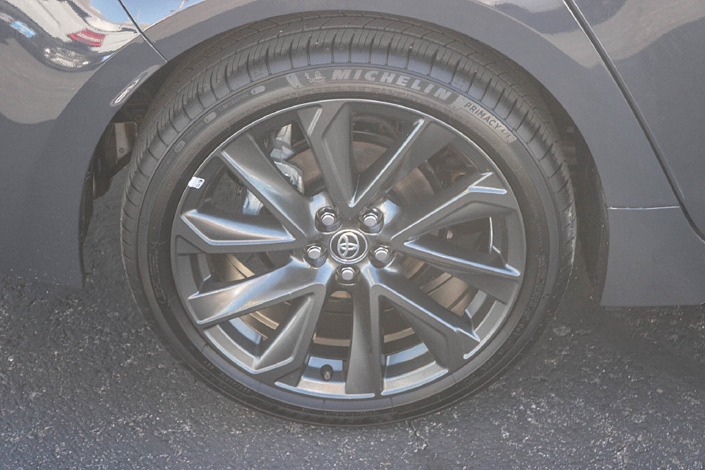 Used 2025 Toyota Corolla SE FWD image 11