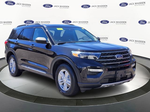 Certified 2022 Ford Explorer XLT w/ Equipment Group 202A AWD/4WD image 7