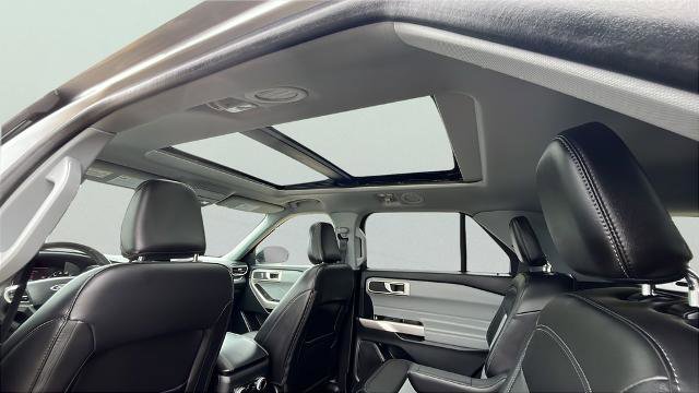 Certified 2023 Ford Explorer XLT w/ Equipment Group 202A image 18