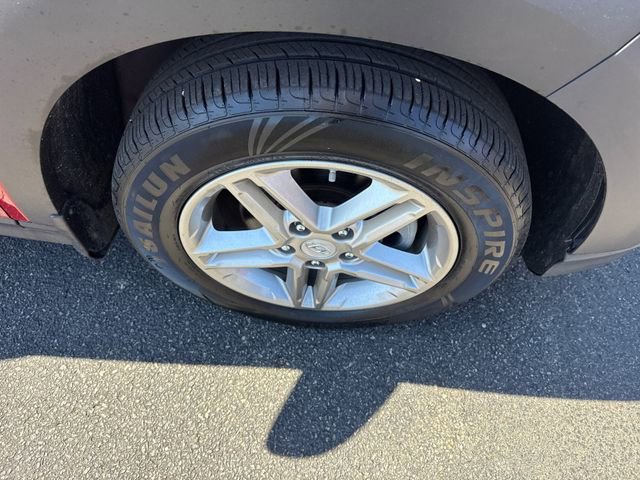 Used 2019 Hyundai Kona SE FWD image 12