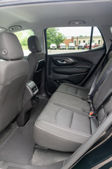 Used 2024 GMC Terrain SLE AWD/4WD image 11