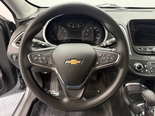 Used 2025 Chevrolet Malibu LT FWD image 22