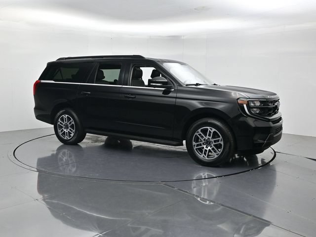 Certified 2025 Ford Expedition Max Active RWD image 3