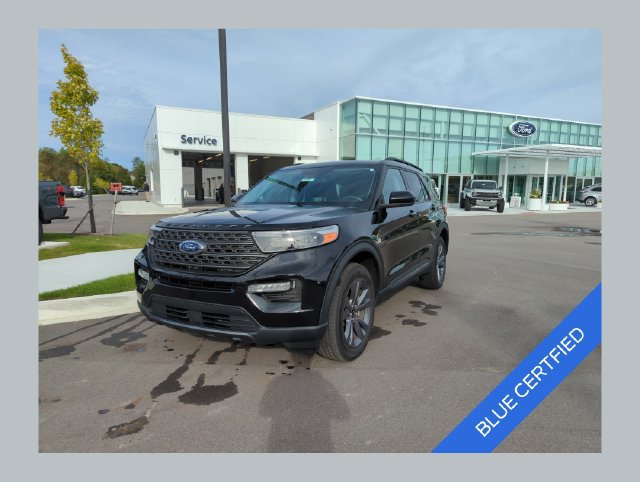 Certified 2023 Ford Explorer XLT w/ Equipment Group 202A
