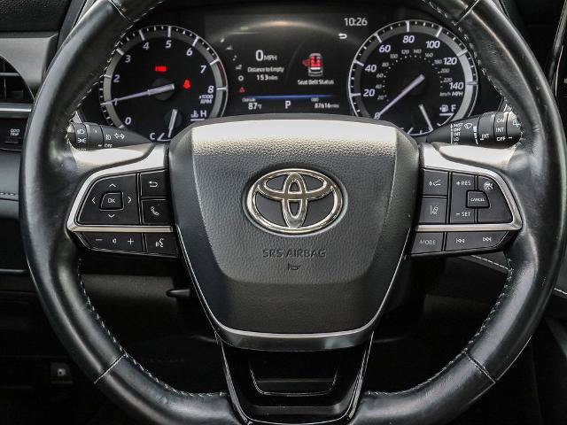 Used 2021 Toyota Highlander XLE AWD/4WD image 31