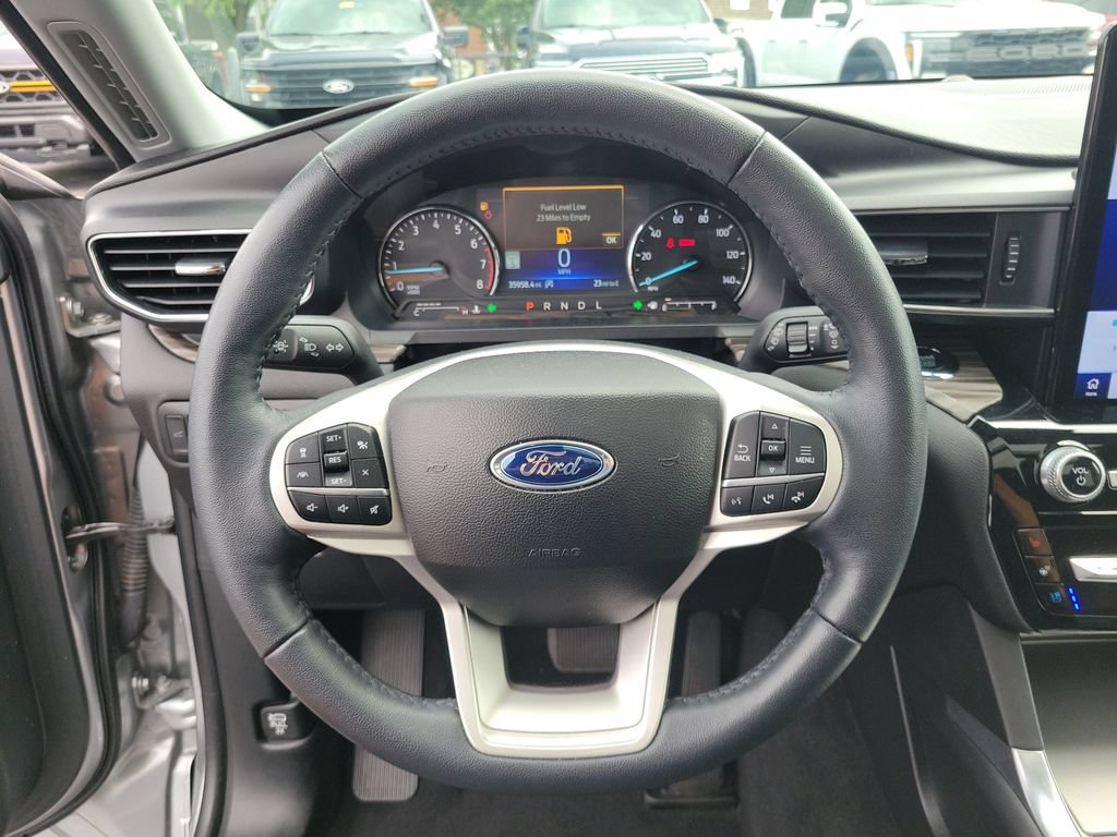 Certified 2024 Ford Explorer Limited w/ Limited Technology Package AWD/4WD image 23