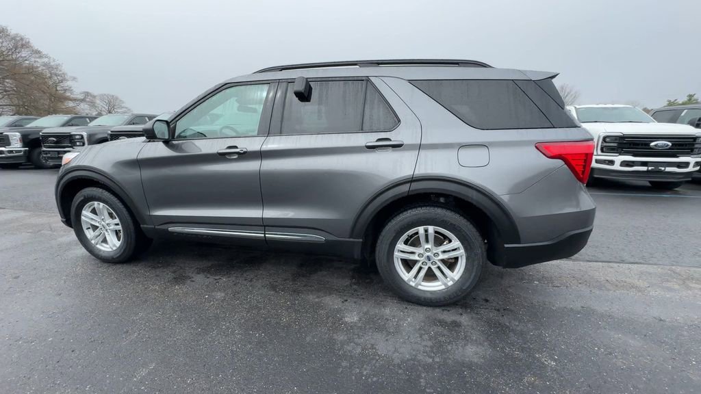 Certified 2023 Ford Explorer XLT w/ Equipment Group 202A AWD/4WD image 16
