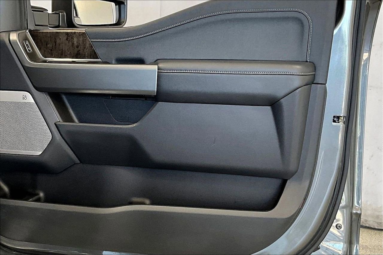 Certified 2025 Ford F350 Lariat AWD/4WD image 27