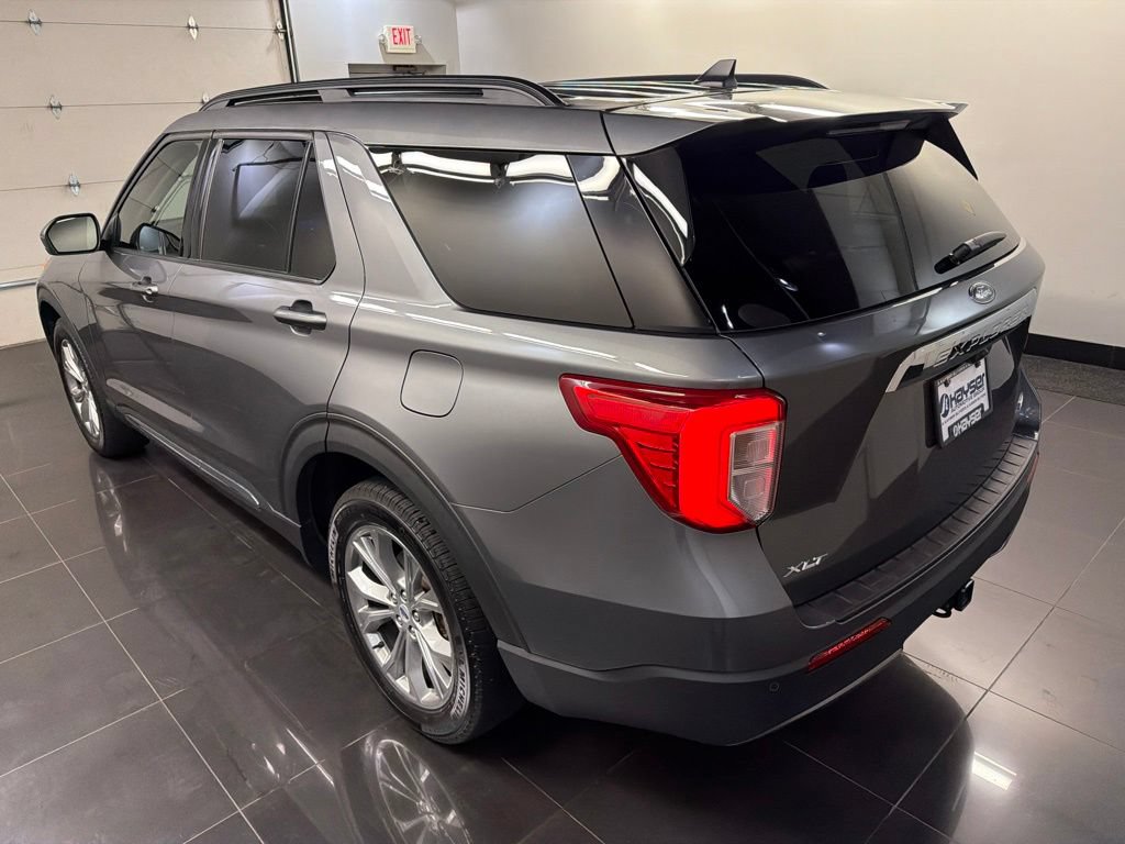 Certified 2023 Ford Explorer XLT w/ Equipment Group 202A AWD/4WD image 4
