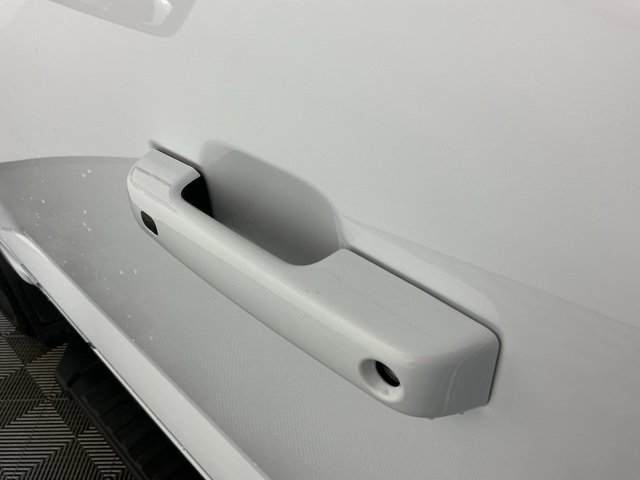 Certified 2025 Ford F350 Lariat w/ Black Appearance Package image 14