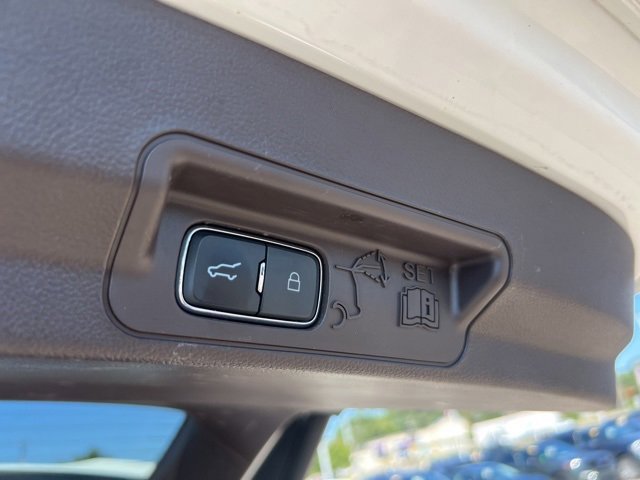 Certified 2021 Ford Explorer King Ranch w/ Premium Technology Package image 29