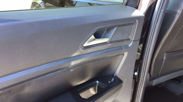 Used 2020 Volkswagen Atlas Cross Sport SE image 13