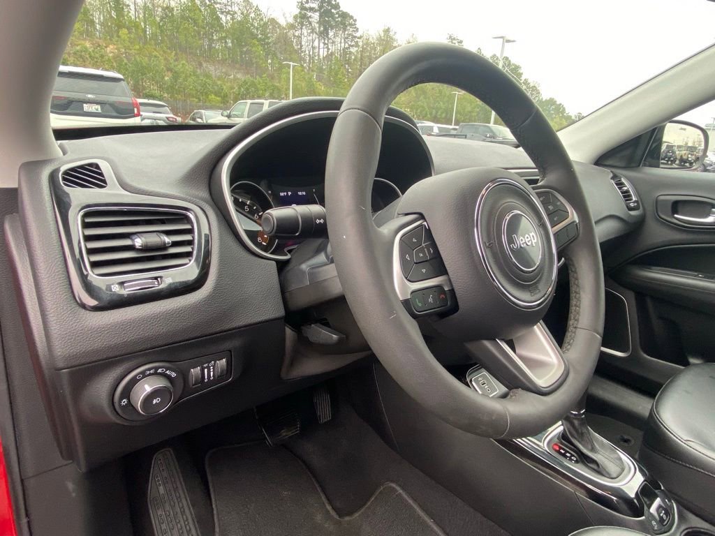 Used 2021 Jeep Compass Latitude image 9