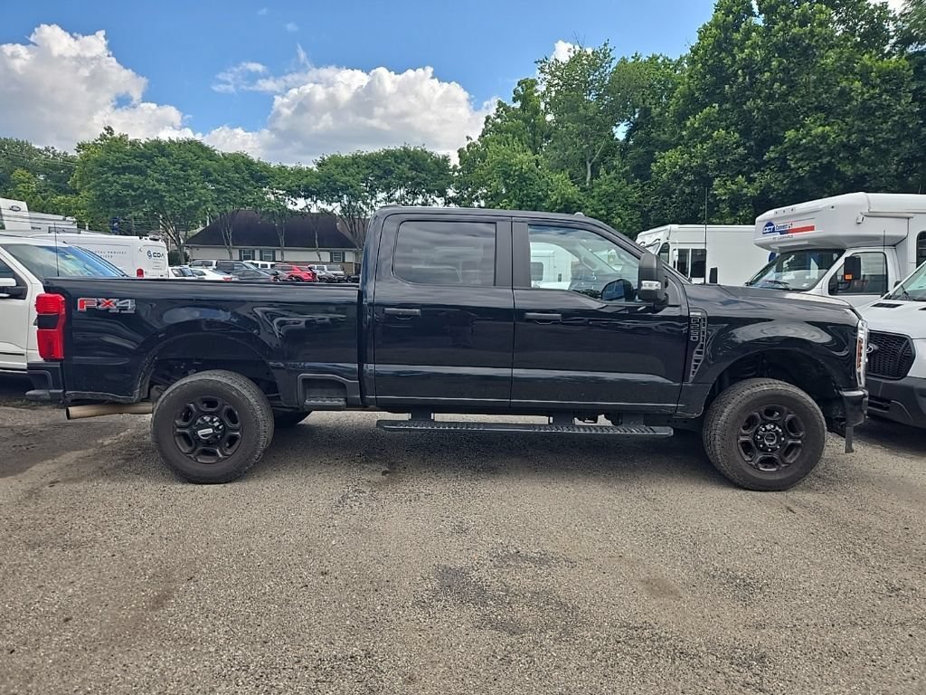 Certified 2024 Ford F250 XL w/ STX Appearance Package AWD/4WD image 10