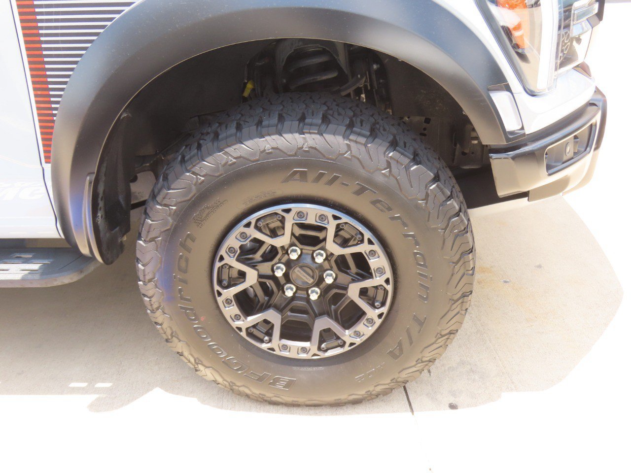 Certified 2024 Ford F150 Raptor w/ Equipment Group 803A Raptor R AWD/4WD image 7