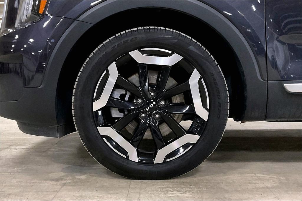 Used 2025 Kia Telluride S AWD/4WD image 9