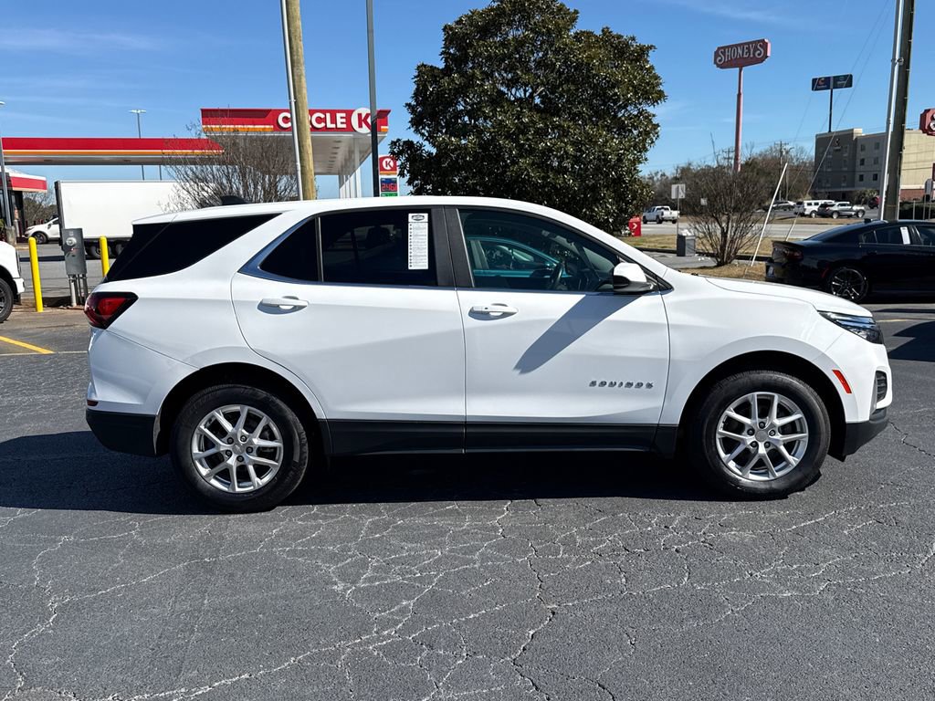 Used 2023 Chevrolet Equinox LT w/ Driver Convenience Package image 8